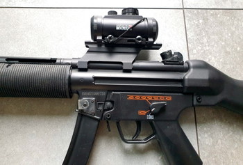 Image 4 pour ICS CES SD5  mp5 met railverhoger en red dot