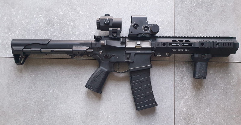Image 1 pour ARP 556 met sai handguard en eotech set ( new in the box )