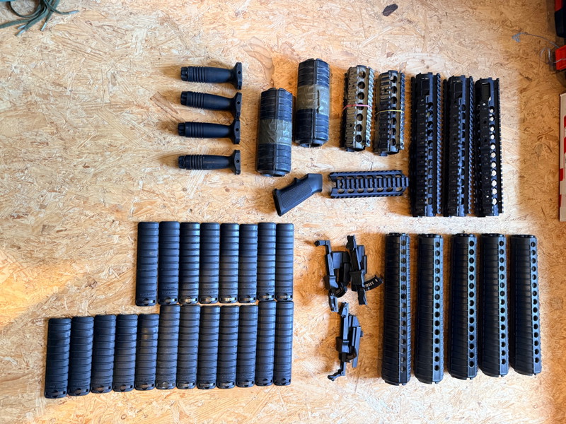 Bild 1 für Some real m4/m16 parts for sale