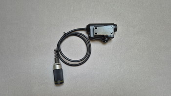 Imagen 2 de M52 Tactical PTT - 6Pin (PRC)