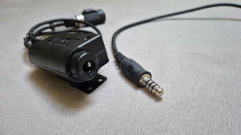 Imagen 5 de M52 Tactical PTT - 6Pin (PRC)