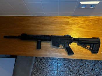 Imagen 4 de AEG || VFC MOD. VR16 / M4 SERIES FULL METAL || with accessories
