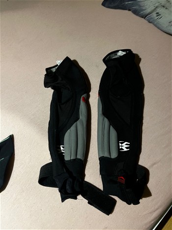 Image 2 for Empire arm pads XL