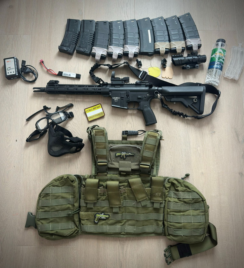 Image 1 pour Complete Novritsch SSR4 Starter Set (4UAD hop rubber) | 9 Midcaps | Tasmanian Tiger MK2 Chest rig | Direct Speelklaar