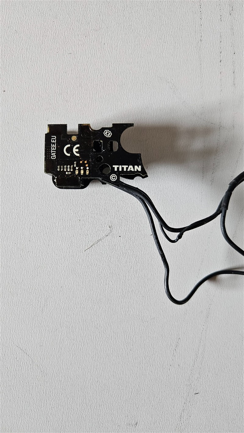 Image 1 for Gate titan advanced rear wired v2