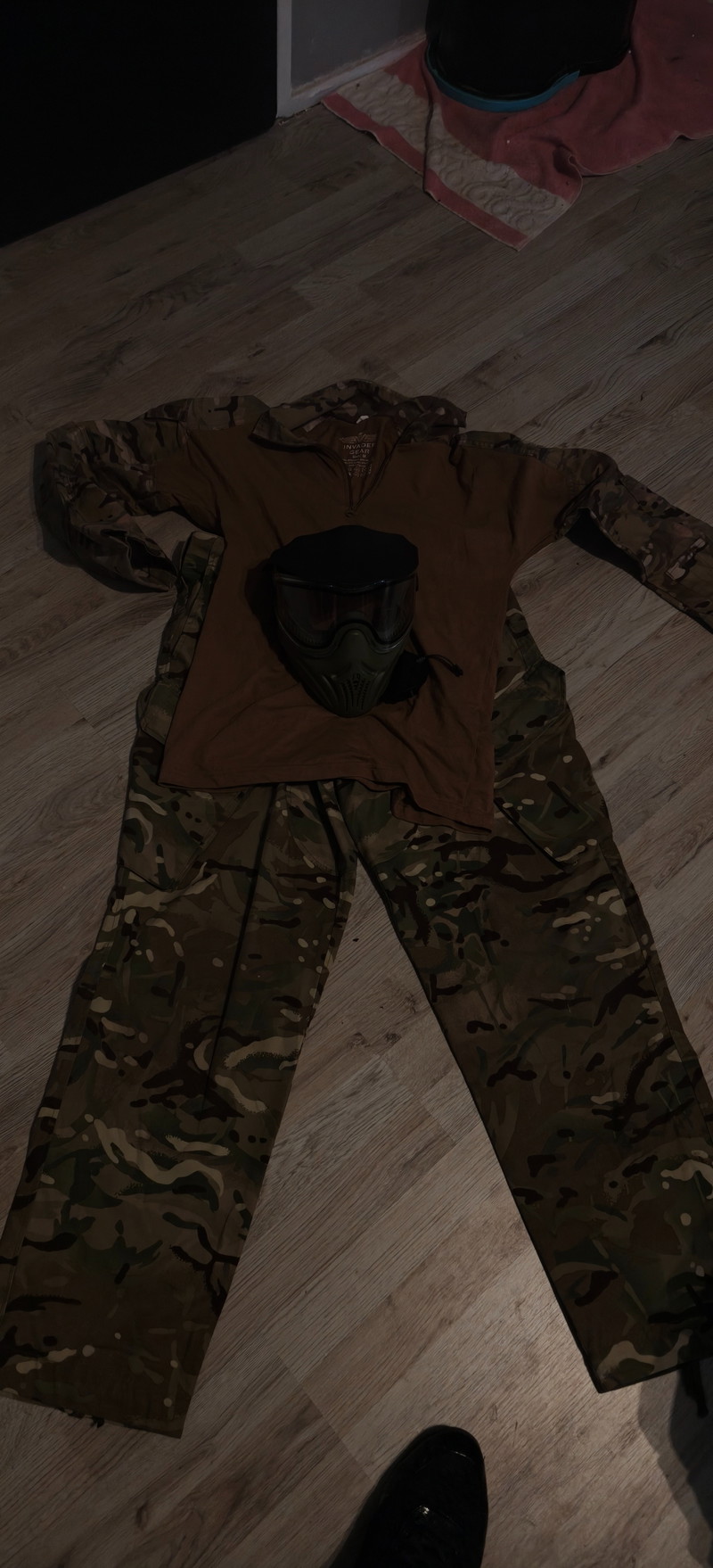 Immagine 1 di Invader gear maat M met facemask
