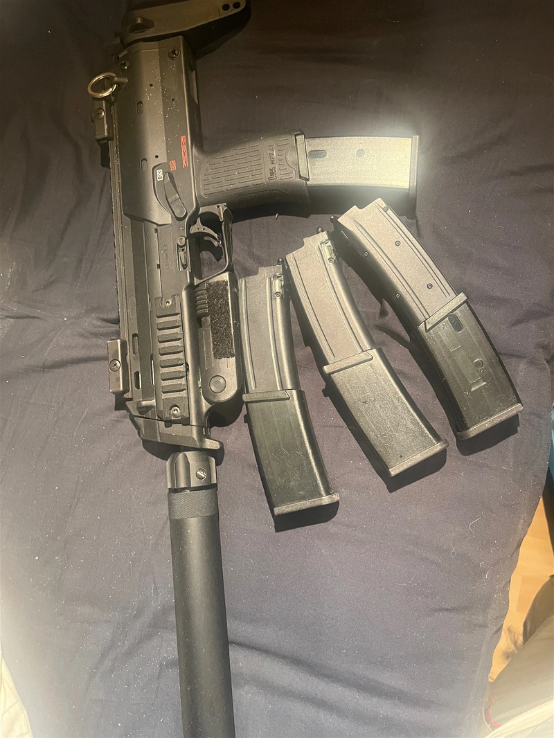 Image 1 for H&K MP7 aeg met tracer en 3extra mags