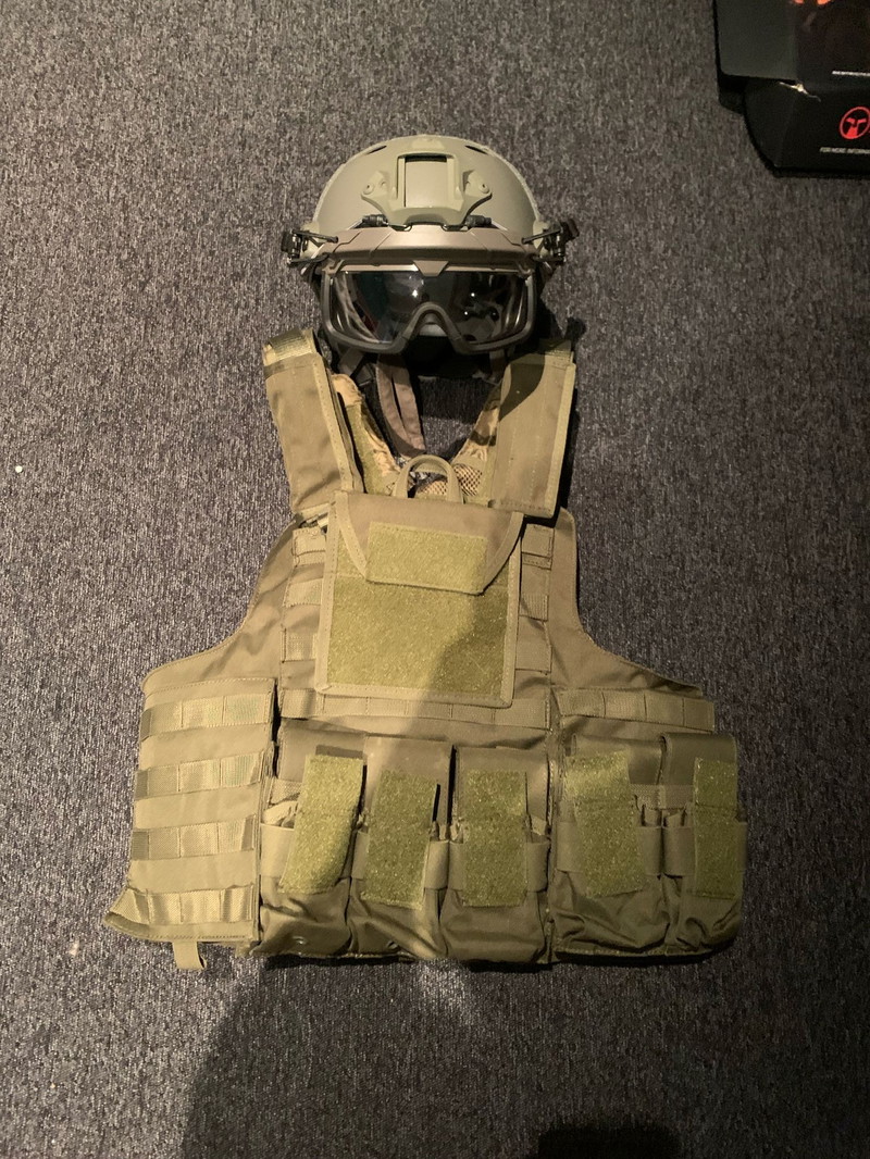Image 1 for Vest + helm