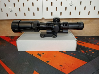 Afbeelding 3 van Valken 1-4x20 Mil-Dot scope/richtkijker