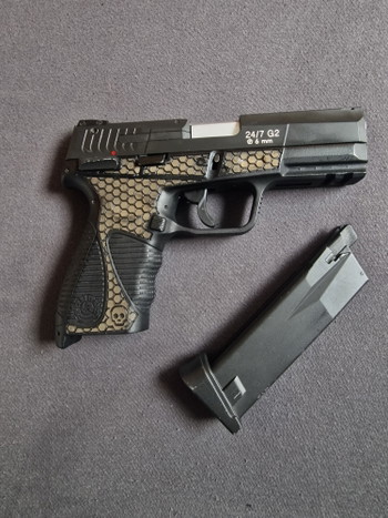 Image 3 pour Cybergun Taurus PT 24/7 GBB + Custom Grip