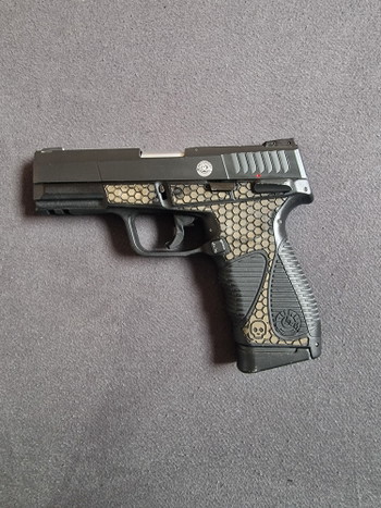 Image 4 pour Cybergun Taurus PT 24/7 GBB + Custom Grip