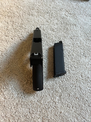 Bild 5 für Neuwertige Glock 17 Gen 4 GBB 1 joule