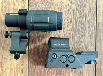 Image 2 for Vector Optics reddot en magnifier met flip mount