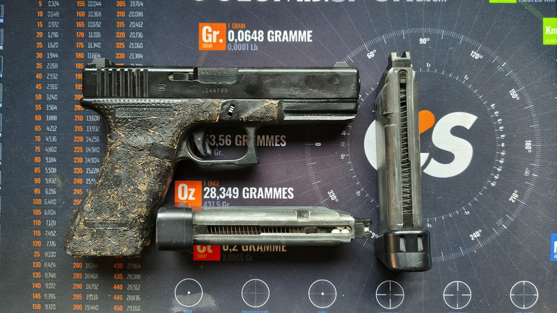 Image 1 pour WTS - TOKYO MARUI GLOCK 22