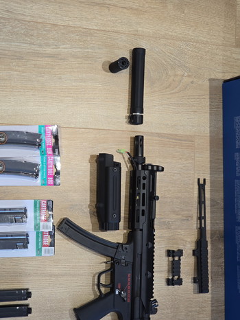 Afbeelding 2 van G&G TGM ( MP5 ) A3 ETU full metal + accessories