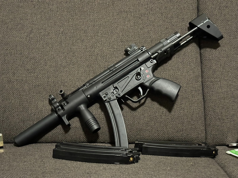 Afbeelding 1 van SRC MP5K CO2 + 5 magazijnen