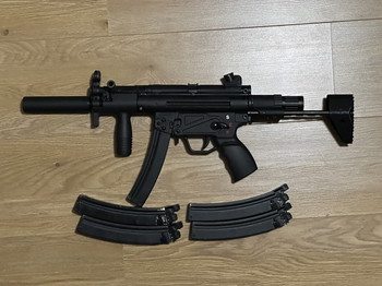 Afbeelding 2 van SRC MP5K CO2 + 5 magazijnen