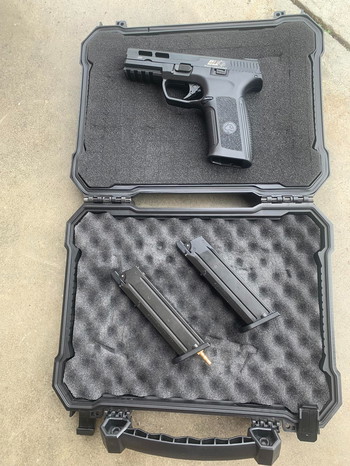 Image 3 for ICS Black Leopard Eye Gas XAE Gas Blowback