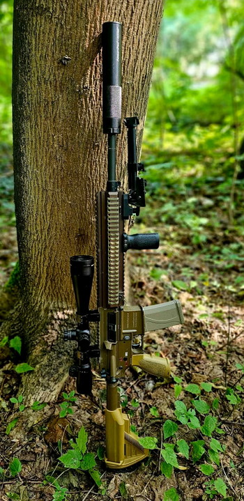 Image 3 for ULTRA-RARE VFC M38/ M27 IAR DMR  Factory RAL8000   High-End Upgrades & Zero Play