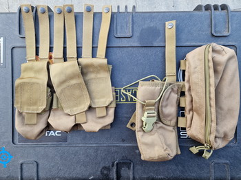 Bild 3 für Plate carrier met verschillende pouches