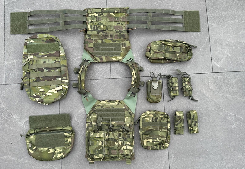 Imagen 1 de Shadow Tactical Spartan Plate Carrier en diversen Pouches UTP Temperate