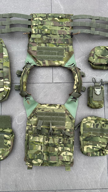 Imagen 3 de Shadow Tactical Spartan Plate Carrier en diversen Pouches UTP Temperate