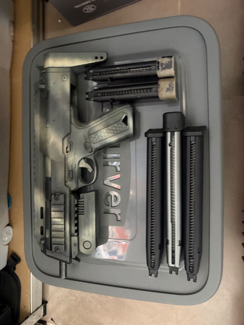 Imagen 1 de Aap 01 met mp7 kit