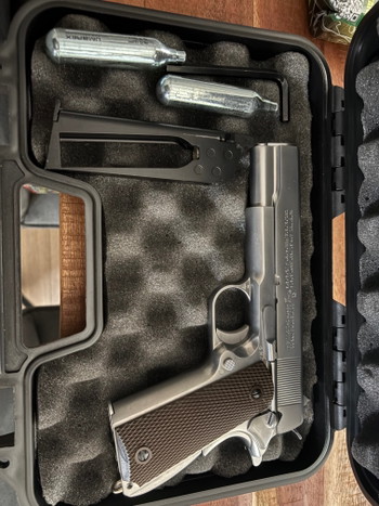 Image 2 pour 1911 full metal. Never used in battles
