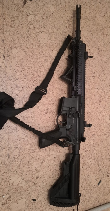 Imagen 3 de Verkoop van mijn airsoft replica nog in goede staat amper gebruikt komt met 5 polymeer magazijnen