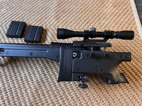 Image pour We l96 + 3 spare magazines + scope and mount