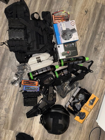 Image 5 pour G&G 556, Umarex glock 18c, Lancer Tactical M4 inclusief gear