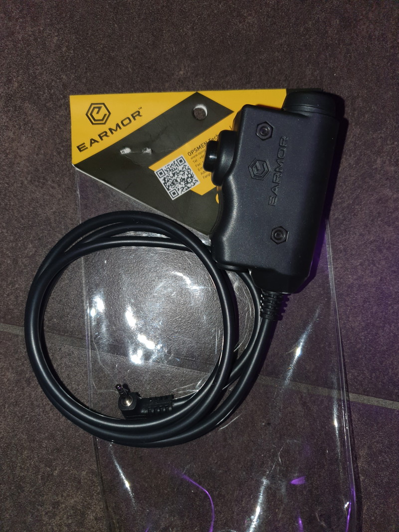 Image 1 for Opsmen Earmor M51 PTT - Motorola 1-Pin