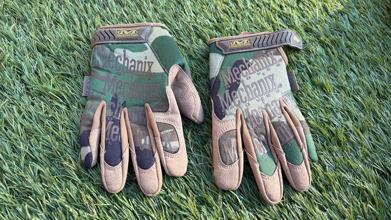 Bild 1 für Mechanix Wear - Woodland Camo gloves