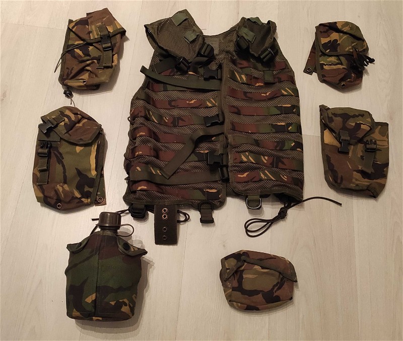 Image 1 for Tactical vest met pouches en veldfles
