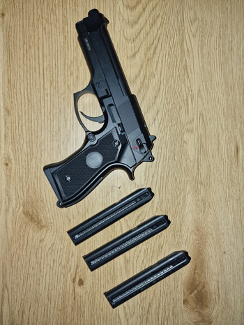 Afbeelding 2 van M9 beretta AEP