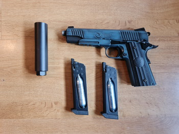 Bild 2 für Custom nighthawk 1911