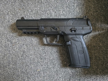 Imagen 4 de Zo goed als nieuw Airsoft Set  Scorpion EVO Carbine, 2 Pistolen, Accessoires