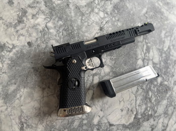 Afbeelding 4 van Hi-Capa HX2402 | AW Custom | GBB