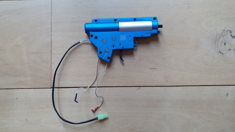 Image 1 pour Specna Arms Complete Reinforced gearbox V2 met micro-contact Rear Wired