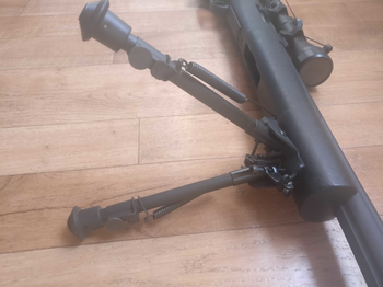 Afbeelding 2 van Sniper met bipod & Scope.