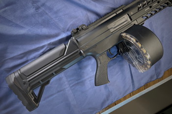 Afbeelding 9 van Tokyo MaruiSGR-12 AEG Shotgun - nieuw, met extra drum feeder mag