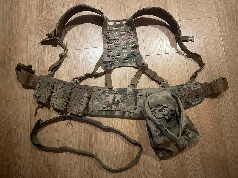Bild 1 für Novritsch Belt with pouches etc