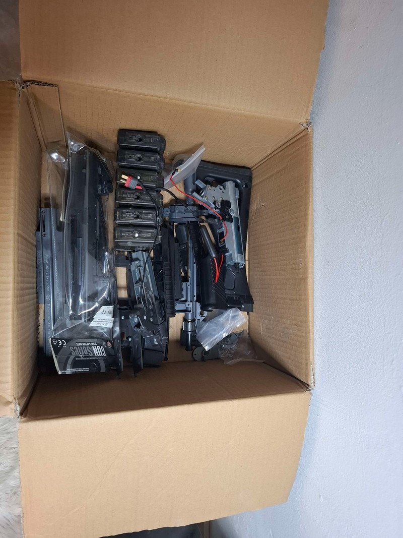 Bild 1 für Tokyo Marui SIG552 parts kit - AEG - READ DESCRIPTION