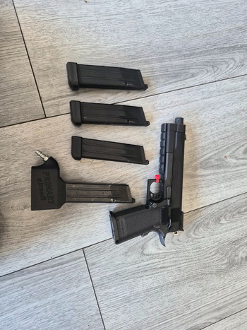 Afbeelding 3 van diverse replica's
