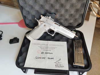 Image 2 for Hi capa custom Slimcat Zeldzaam met certificaat en handtekening