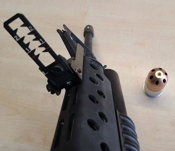 Image 2 pour Airsoft M16  Gas Granate Launcher M203 für 40mm Gas Granaten für GBB and AEG Metal version