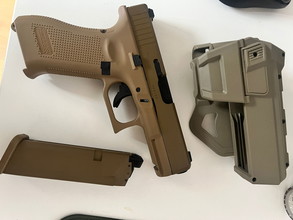 Afbeelding van Glock 19x met Holster
