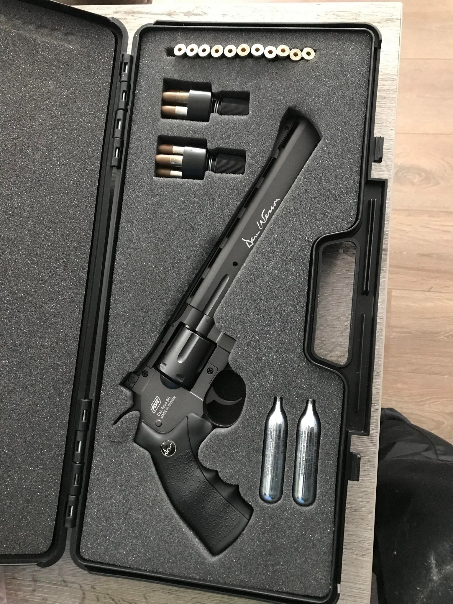 Dan Wesson 8