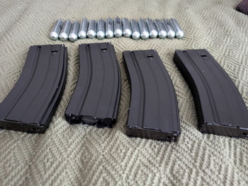 Afbeelding 2 van WE GBBR CO2 magazines + cartridges