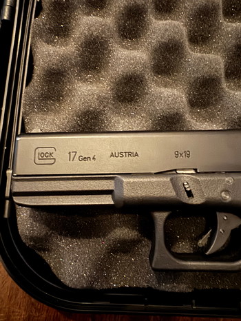 Imagen 5 de Umarex |Glock 17 Gen4| GBB |+Case | +BBs |